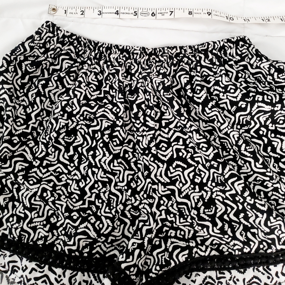 Boho 🤍 Shorts - Picture 3 of 6